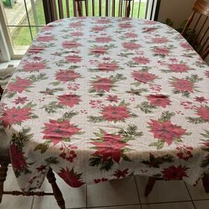 Twig & Twine vintage Poinsettia tablecloth 70"x57"
